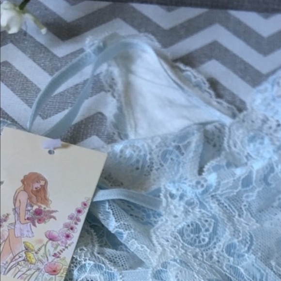 IN BLOOM BY JONQUIL, Lace Thong Teddy - Picture 9 of 9